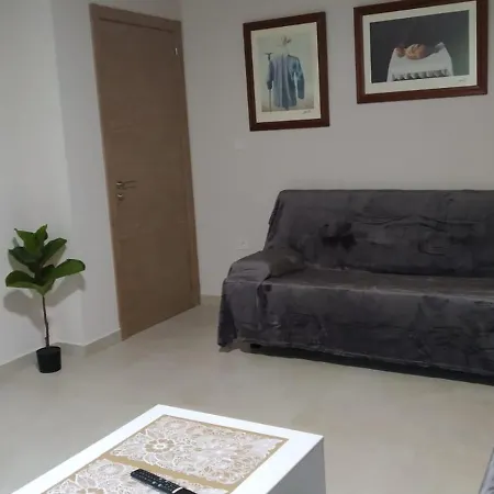 La Fuente Apartment *